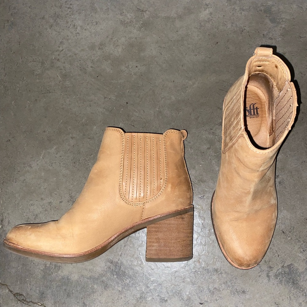 Brown Chelsea Boots